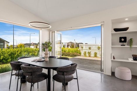 Photo of property in 37 Finstock Way, Rolleston, 7614