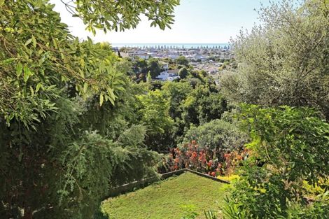 Photo of property in 21 Havelock Road, Hospital Hill, Napier, 4110