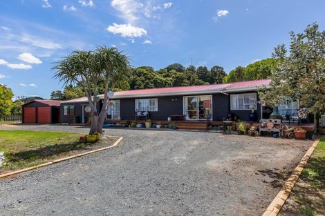 Photo of property in 562 Leigh Road, Whangateau, Warkworth, 0985