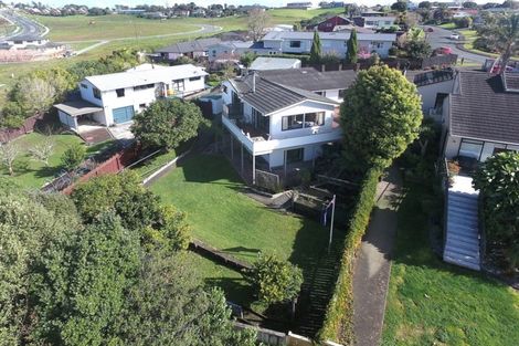 Photo of property in 49 Albatross Road, Red Beach, 0932