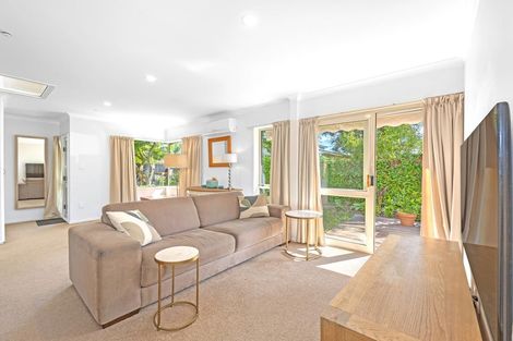 Photo of property in 1/3 Centaurus Road, Cashmere, Christchurch, 8022