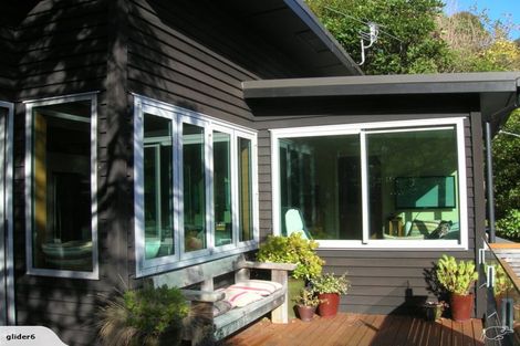 Photo of property in 5 Kaitawa Road, York Bay, Lower Hutt, 5013