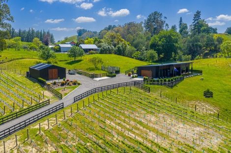 Photo of property in 4 Cemetery Road, Waipawa, 4273