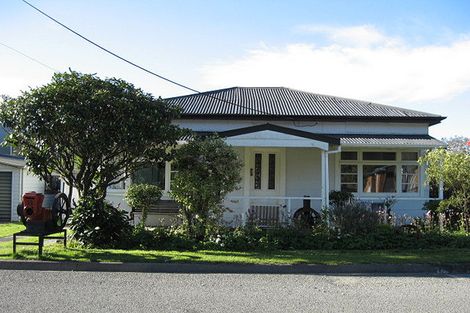 Photo of property in 11 Canterbury Street, Picton, 7220