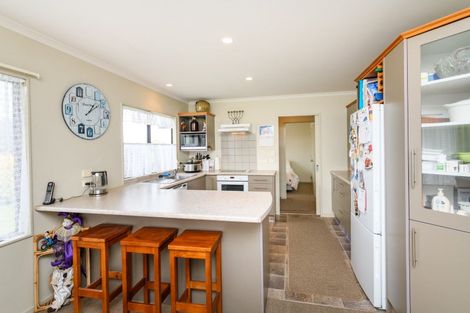 Photo of property in 2 Logan Grove, Feilding, 4702