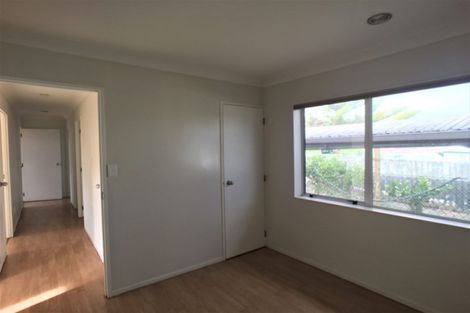 Photo of property in 15 Advocate Place, Randwick Park, Auckland, 2105