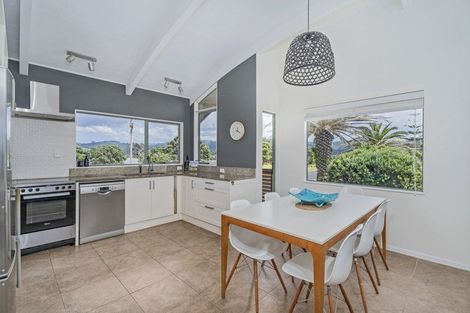 Photo of property in 56 Paku Drive, Tairua, 3508