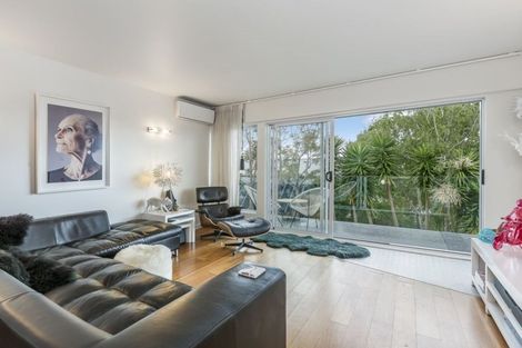 Photo of property in 2/14 Rangitira Avenue, Takapuna, Auckland, 0622