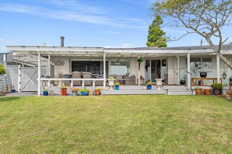 Photo of property in 45 Town Point Road, Maketu, Te Puke, 3189