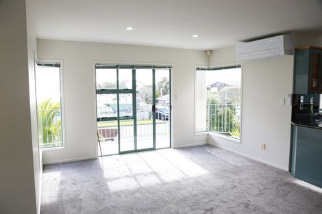 Photo of property in 20 Ealing Crescent, Beachlands, Auckland, 2018