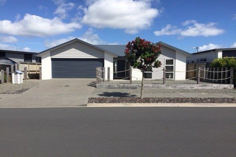 Photo of property in 128 Coast Boulevard, Papamoa Beach, Papamoa, 3118