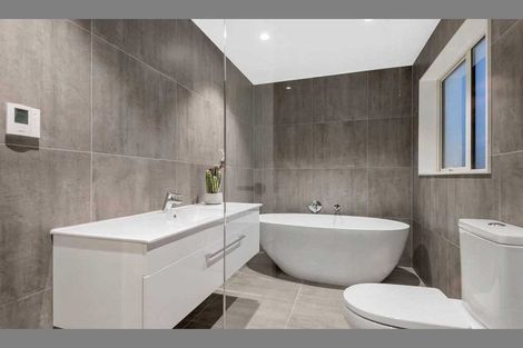 Photo of property in 14 Hangar Lane, Whenuapai, Auckland, 0618