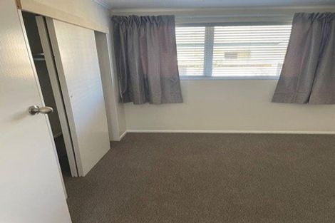 Photo of property in 1a Saint Vincent Way, Waikanae, 5036