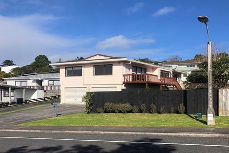 Photo of property in 83 Trias Road, Totara Vale, Auckland, 0629