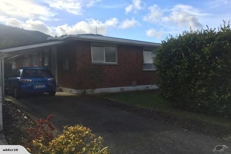 Photo of property in 98a Pasadena Crescent, Totara Park, Upper Hutt, 5018