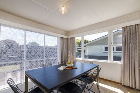 Photo of property in 6 Lockhart Avenue, Milson, Palmerston North, 4414