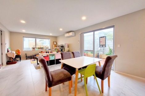 Photo of property in 51 Rosedale Road, Pinehill, Auckland, 0632