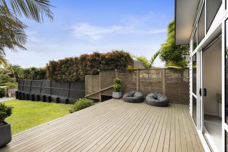 Photo of property in 9 Saint Maroun Rise, The Gardens, Auckland, 2105