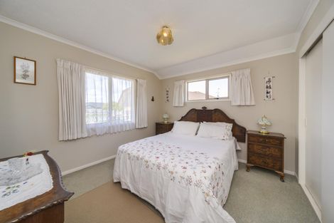 Photo of property in 3 Royal Fern, Kelvin Grove, Palmerston North, 4414