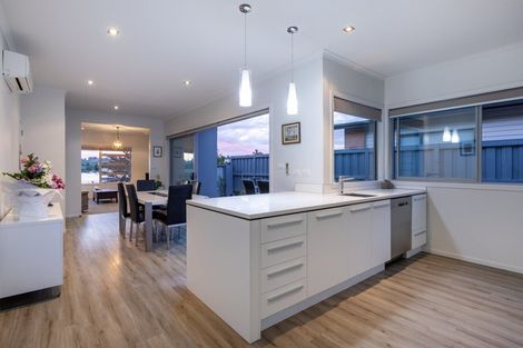 Photo of property in 21 Lakeview Quay, Pyes Pa, Tauranga, 3112