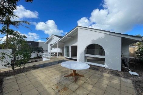 Photo of property in 1/17 Cameron Street, Takapuna, Auckland, 0622