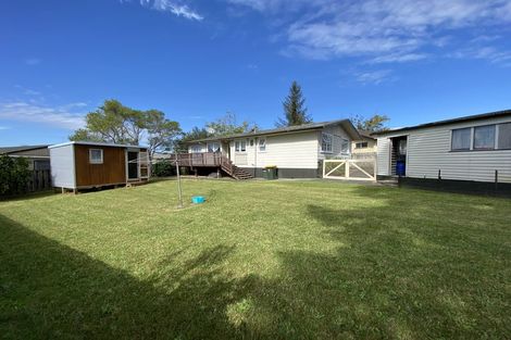 Photo of property in 27 Astor Place, Manurewa, Auckland, 2102