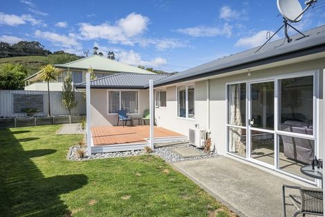 Photo of property in 12 Kate Edger Place, Stoke, Nelson, 7011