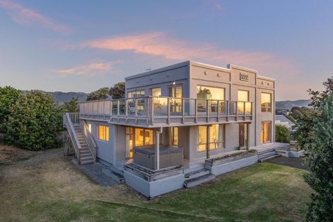 Photo of property in 345a Rosetta Road, Raumati Beach, Paraparaumu, 5032