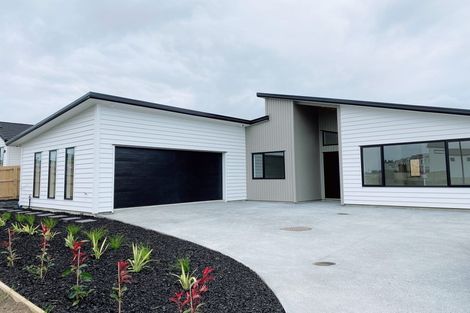 Photo of property in 40 Taikura Avenue, Red Beach, 0932