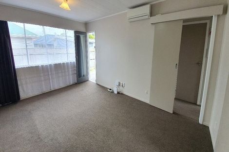 Photo of property in 3/7 Davies Street, Tawa, Wellington, 5028