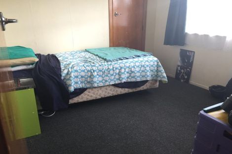 Photo of property in 2/67 Dale Crescent, Pakuranga, Auckland, 2010