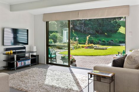 Photo of property in 110 Farmpark Road, Waiuku, 2681