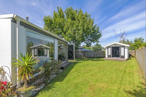 Photo of property in 19 Peppertree Glade, Kelvin Grove, Palmerston North, 4414