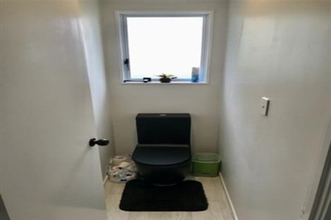 Photo of property in 2/77 Luanda Drive, Ranui, Auckland, 0612