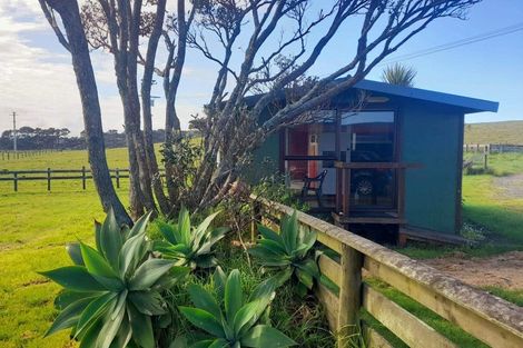 Photo of property in 496 Oaia Road, Muriwai, Waimauku, 0881