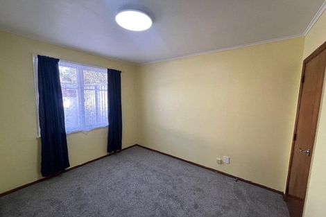 Photo of property in 60 Farquhar Road, Glendene, Auckland, 0602