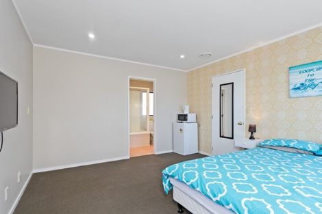 Photo of property in 17 Fort Richard Road, Otahuhu, Auckland, 1062