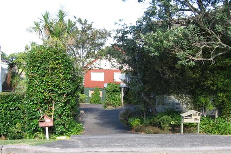 Photo of property in 2/85 Hebron Road, Waiake, Auckland, 0630