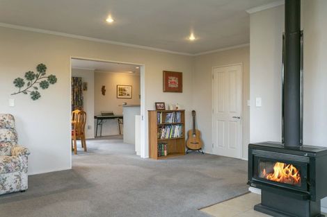 Photo of property in 95 Grace Crescent, Richmond Heights, Taupo, 3330