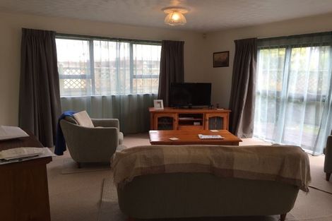 Photo of property in 5a Waimarie Avenue, Paraparaumu, 5032