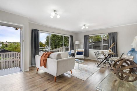 Photo of property in 1/30 Acacia Road, Torbay, Auckland, 0632