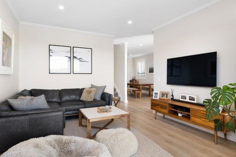 Photo of property in 26 Marine Parade, Hobsonville, Auckland, 0616