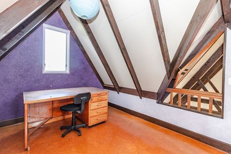 Photo of property in 20 Shakespeare Road, Bastia Hill, Whanganui, 4500