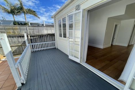 Photo of property in 26 Anne Street, Devonport, Auckland, 0624