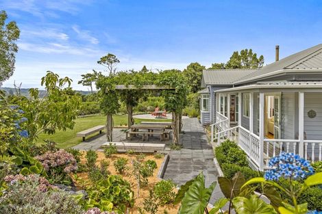 Photo of property in 35a Pinchgut Road, Kaukapakapa, 0873