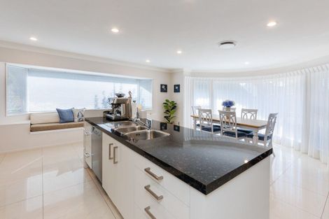 Photo of property in 22 Phoenix Avenue, Hokowhitu, Palmerston North, 4410