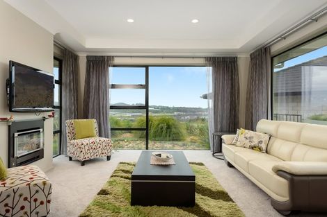 Photo of property in 26 Broadwater Close, Pyes Pa, Tauranga, 3112