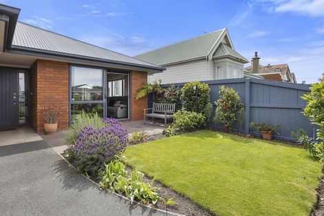 Photo of property in 86 Queens Drive, Saint Kilda, Dunedin, 9012