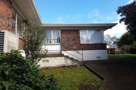 Photo of property in 2 Victoria Avenue, Waiuku, 2123