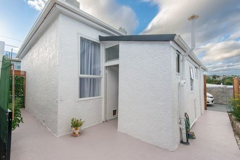 Photo of property in 6 Mccrea Street, Mornington, Dunedin, 9011
